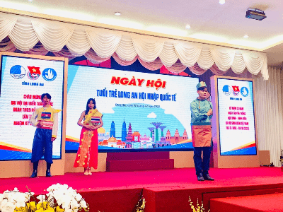 Đoàn viên Trường DLA tham gia Ngày hội Tuổi trẻ Long An hội nhập quốc tế năm 2022