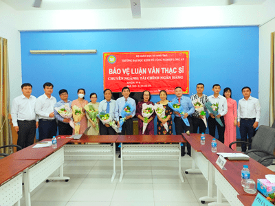 Bảo vệ luận văn Thạc sĩ chuyên ngành Tài chính Ngân hàng