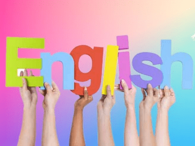 Năm nhất: Thời gian vàng giúp Tân sinh viên ''Yêu lại từ đầu'' tiếng Anh