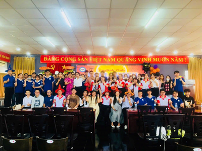 CLB Tiếng Anh: Sôi nổi cùng Halloween 2024