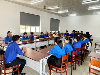 Tuổi trẻ Đoàn trường Đại học KTCN Long An (DLA): Tổ chức Lễ ra mắt và Sinh hoạt Câu lạc bộ Lý luận trẻ quý I năm 2025