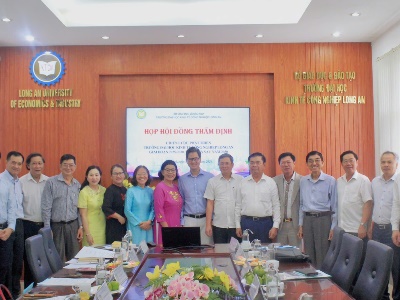 Họp Hội đồng thẩm định chiến lược phát triển trường Đại học Kinh tế Công nghiệp Long An giai đoạn 2025–2030, tầm nhìn đến năm 2040